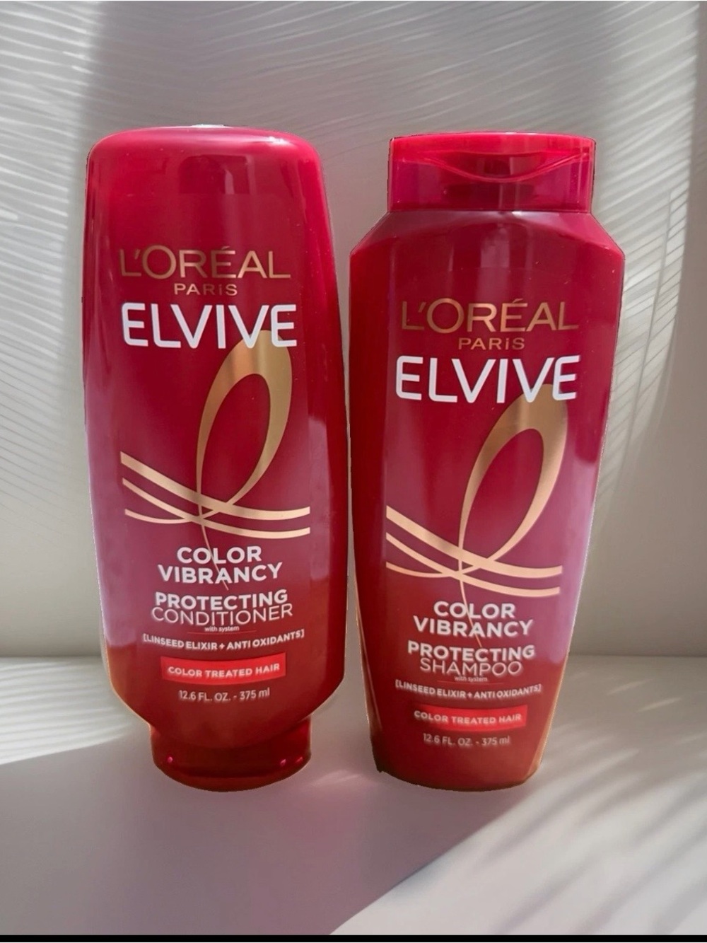 L'Oreal Elvive Color Vibrancy Shampoo & Conditioner - Red